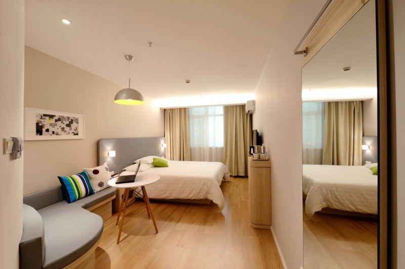 chambre-hote-SALLAGRIFFON-min_hotel_guest_room_new-634601